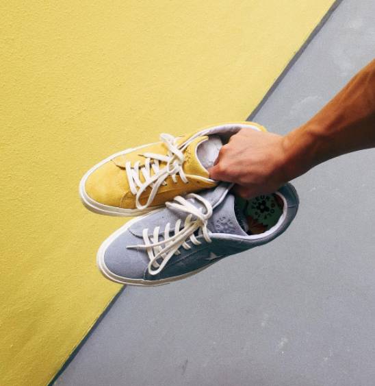 人生的意义就是：不管，买鞋！