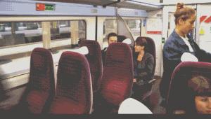 小偷是咋样偷东西的,坐火车怎么防小偷偷东西