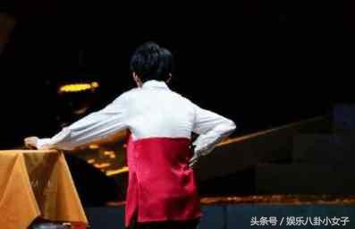 易烊千玺三小只演唱会同台跳舞,三小只易烊千玺现状