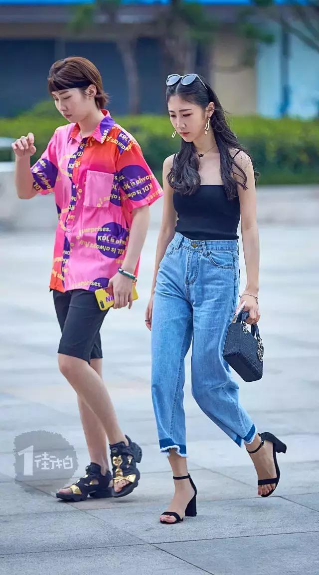 吊带一字肩连体短裙,吊带裙v领气质