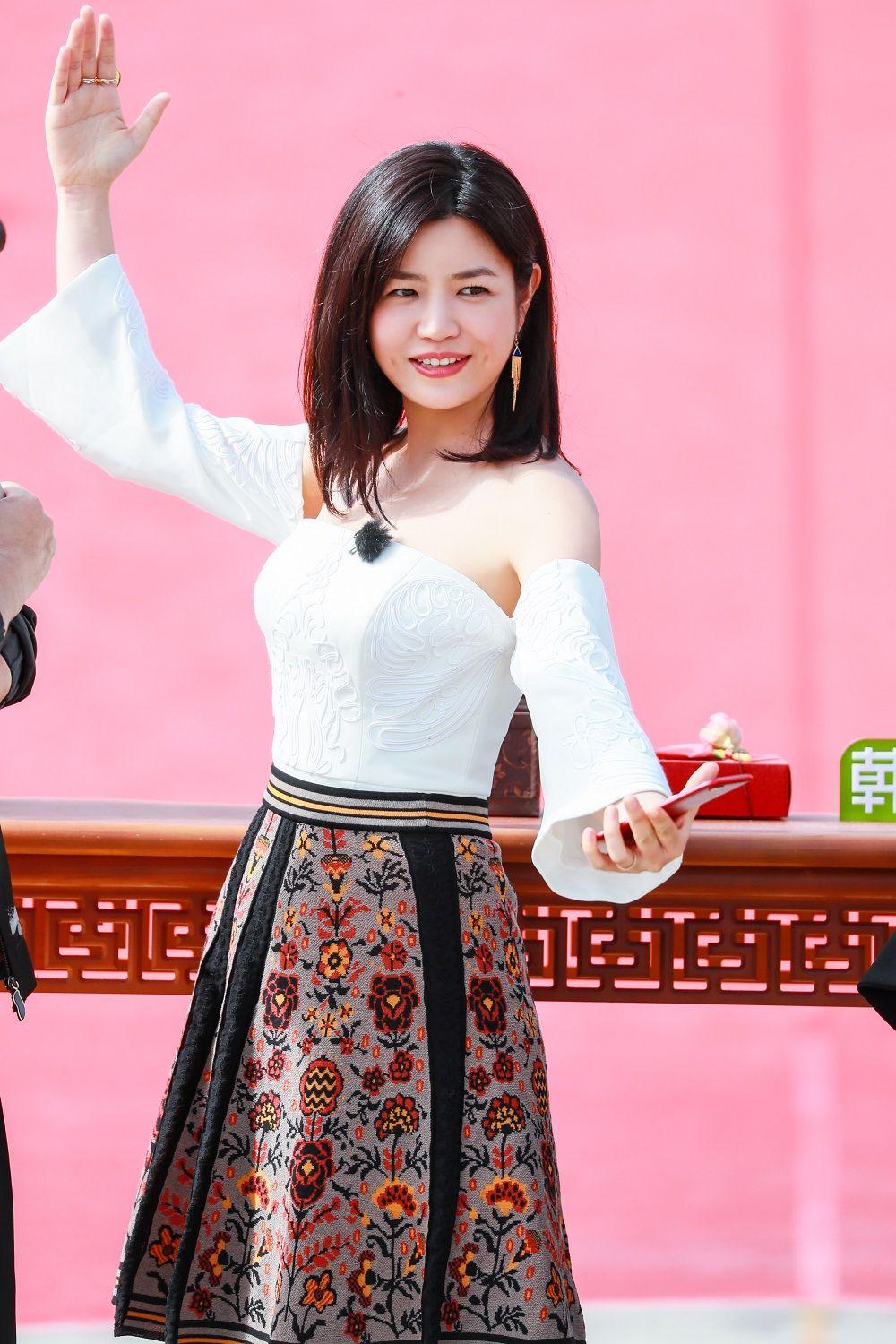 我们来了陈妍希小龙女,陈妍希小龙女现身