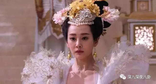 自从割双眼皮不算整容之后，娱乐圈不微调的女演员是真·不存在