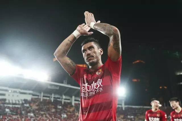 许家印再派专机送恒大出征,许家印再派专机送恒大出征亚冠