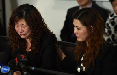 亚裔女孩被刺后续,成都被割喉女孩