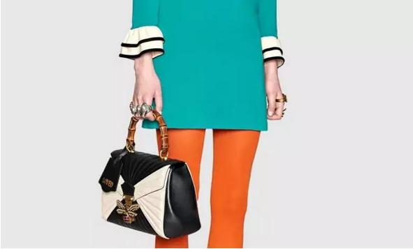 网上很便宜的名牌包包是真的么,名牌包包专卖店比网上贵多少