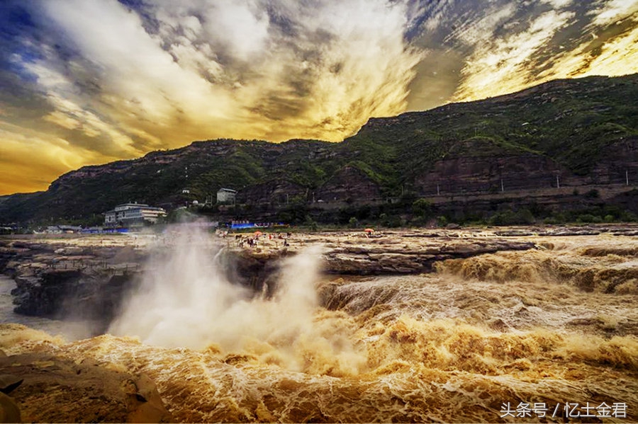 宋太祖赵匡胤为何跟“兄弟”闹崩？害怕灭族“兄弟”带家人连夜逃