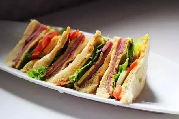 普通一道菜加了芝士就高大上，是不是能拉出丝就会更疯狂？