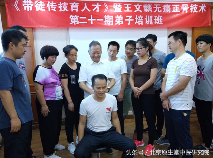 4岁左桡骨小头骨皮质断裂,小孩桡骨小头发育缺失