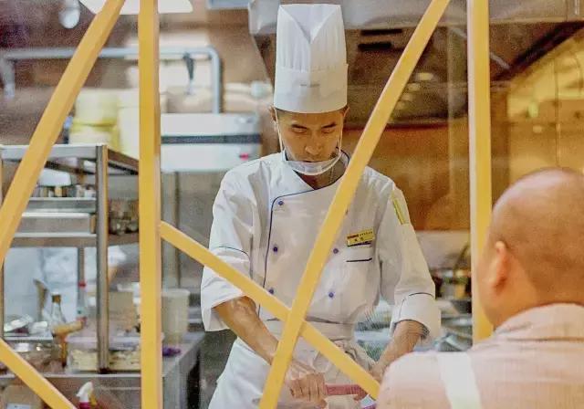 大众点评武汉十大必吃餐厅排行榜,武汉人均1980元的日料餐厅