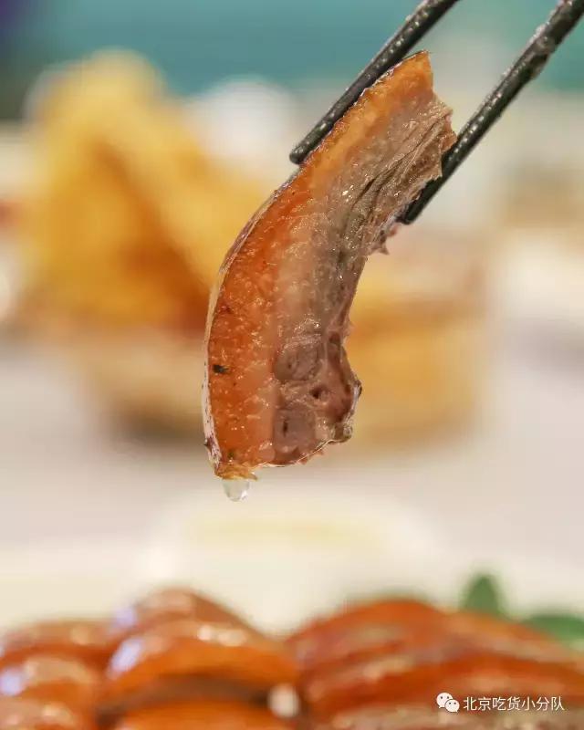 你广州的表妹来了，张嘴接一下