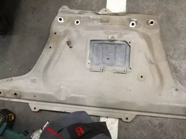 宝马z4启动时异响,宝马z4低速有时候有哒哒的异响