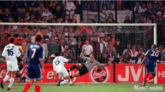 意大利布冯千场里程碑,布冯意甲最新比赛视频