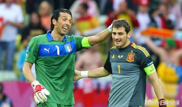 意大利布冯千场里程碑,意甲最佳球员布冯