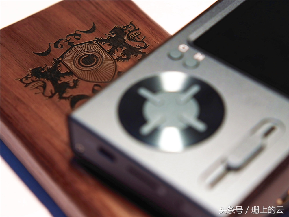 七彩虹c4与c10,七彩虹c10对比c200