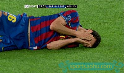 那些无时无刻不在努力练习跳水的足球巨星们