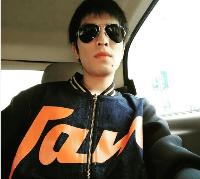 宋仲基黑西装同款,宋仲基墨镜同款