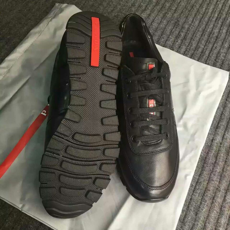 普拉达大金刚 酷毙了的鞋子 你不来看看？