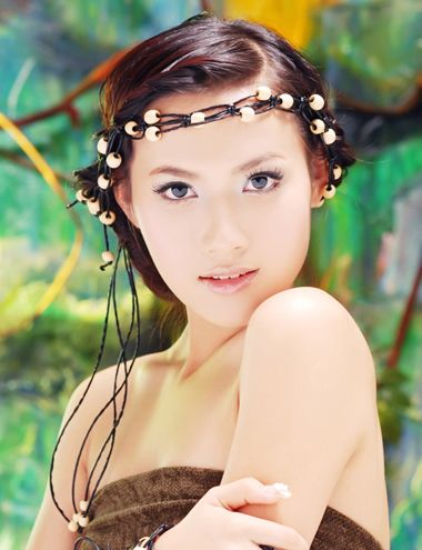 脸大卷发发型女2020流行发型40岁,脸大弄什么短发好看