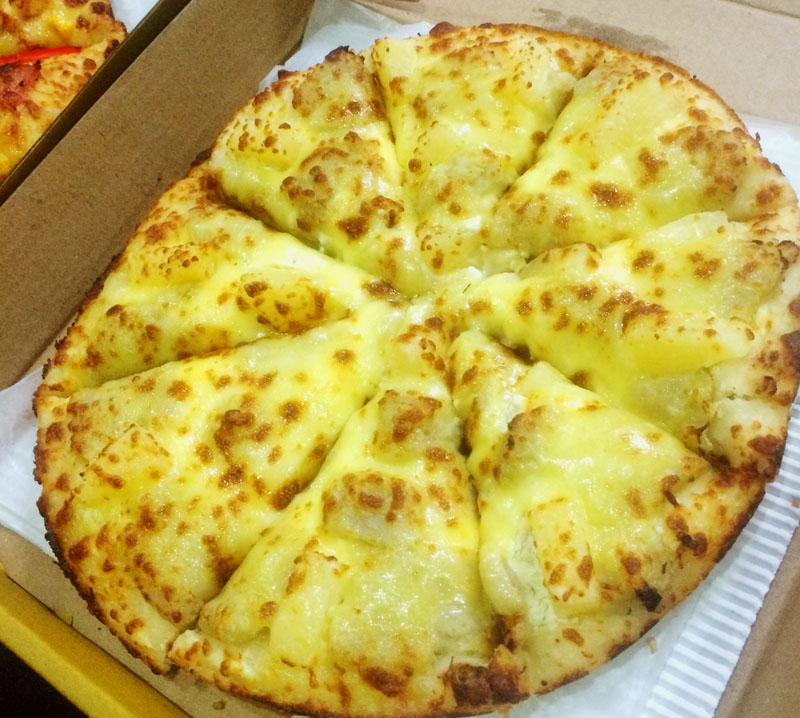 每个饥寒交迫的晚上，一块披萨就能让我荡漾