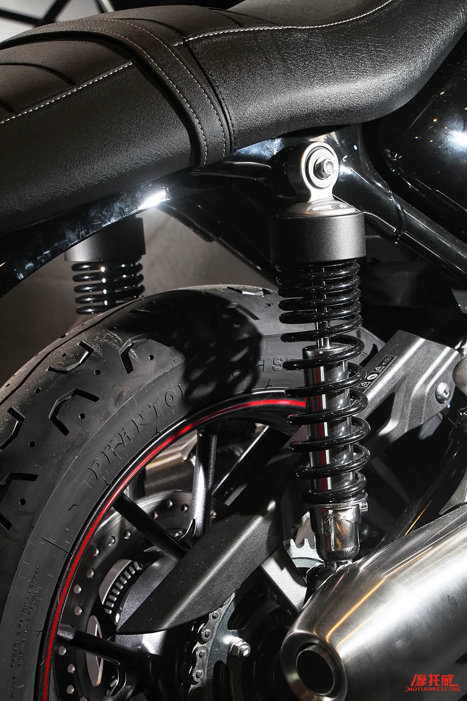 凯旋bonneville1200,凯旋bonneville红色