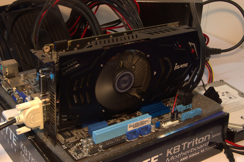 单条8g和两条4g双通道哪个快,组装电脑内存选8g还是16g