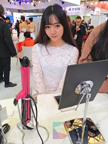 妹子多过车展所有AWE你想看的都在这里