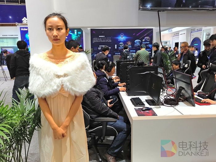 妹子多过车展所有AWE你想看的都在这里