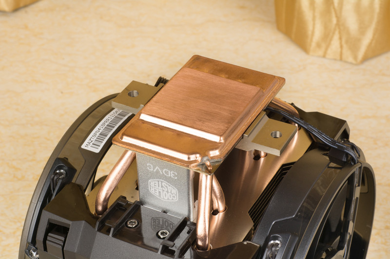 年后首波入坑硬件，这个散热器造型打几分CMMasterAirMaker8