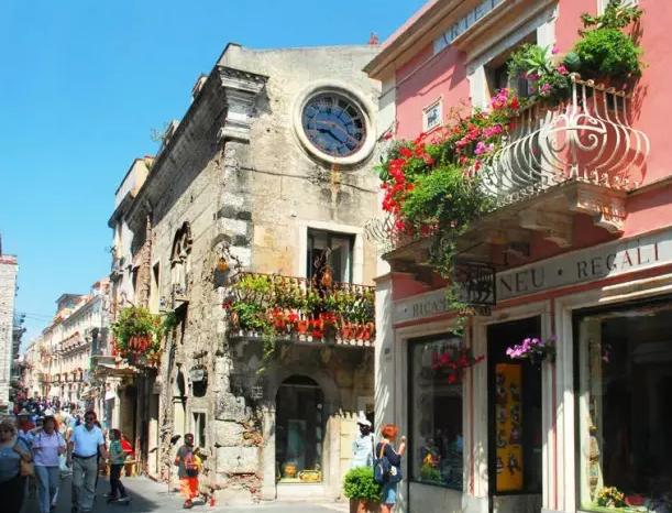 北京一套房的钱,出国能买啥?你能想到吗?