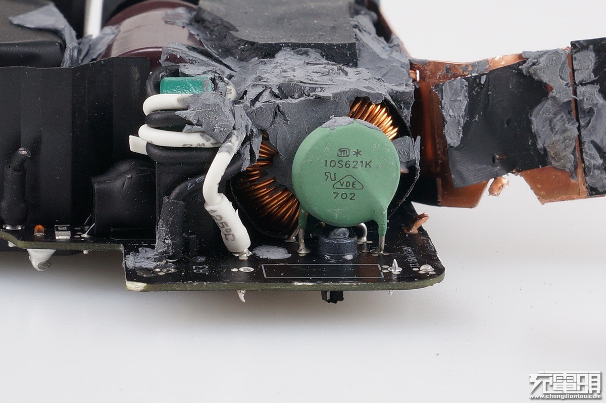 6650毫安充电器,628元电池充电器