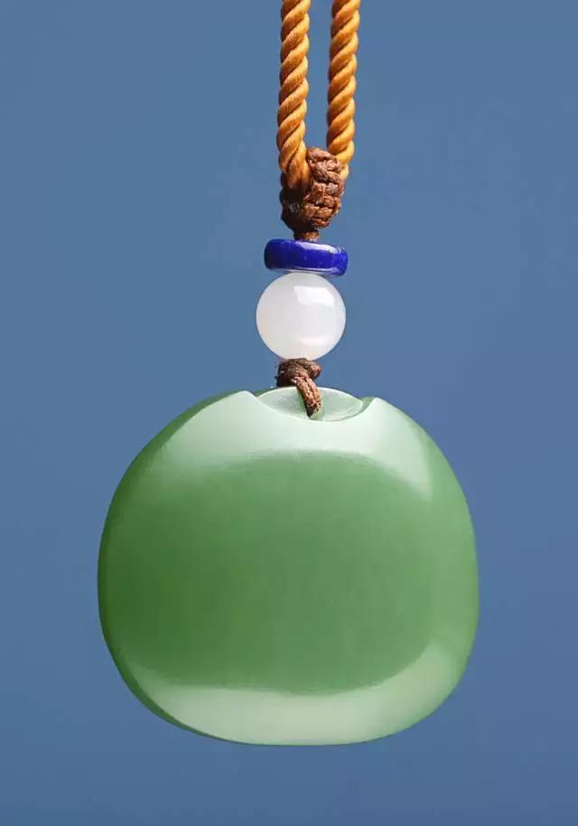 碧玉和岫玉哪个价值高一些,碧玉是否有价值