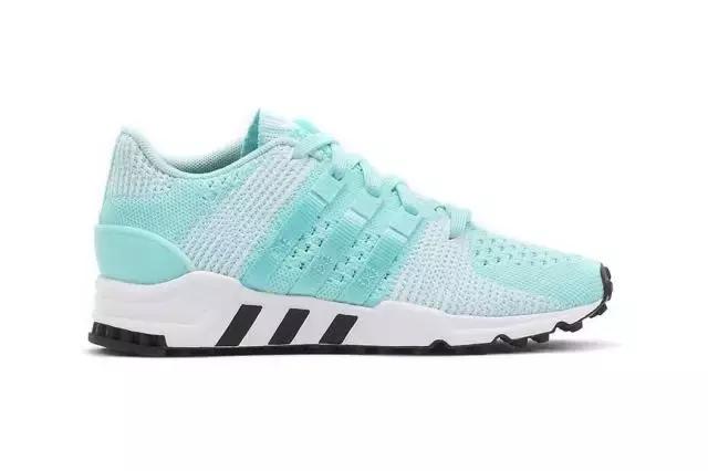 puma和adidas哪个比较受欢迎,puma和adidas联名鞋