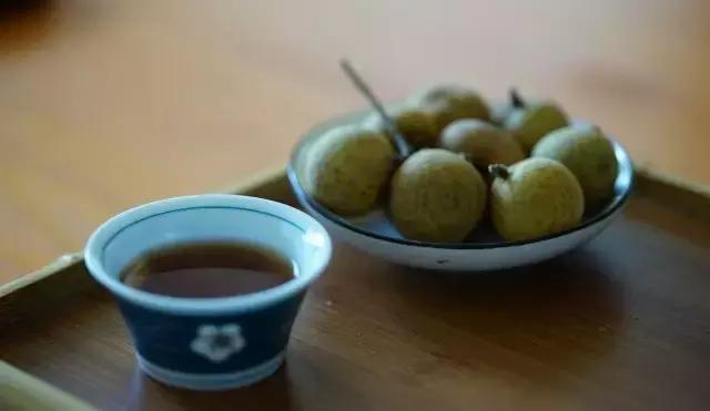 喝普洱茶感觉饿得心慌,普洱茶喝了肚子老饿