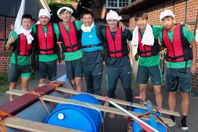 自制皮划艇比赛,野外徒步五公里拉练日记