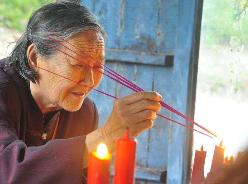 奶奶为孙子祈福忘记名字,奶奶为孙子祈福