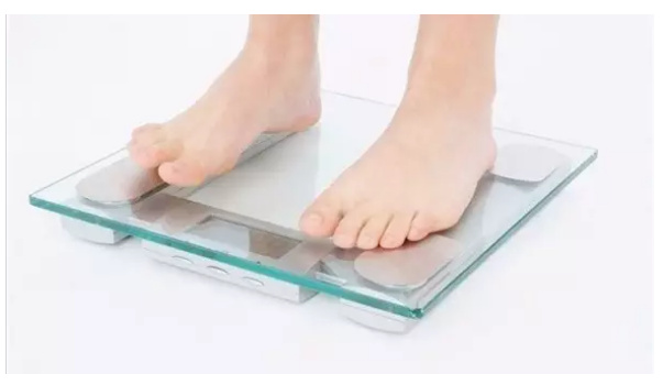 孕期晚上饿了吃什么长胎不长肉,孕期要怎么吃才能长胎不长肉啊