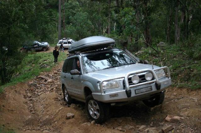 很多人都不知道买什么车好,搞不懂人们为什么买suv