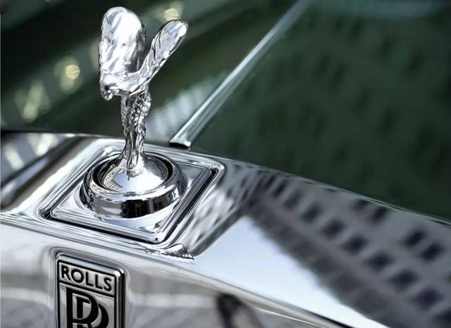 为什么劳斯莱斯的车标永远向上,为什么劳斯莱斯的车标不怕偷呢