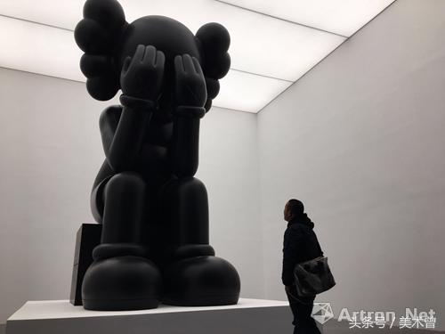 美术曾｜云课堂：艺术享—优衣库为什么要变得越来越“艺术”？