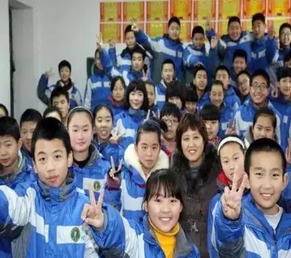 10位老师获评全国教书育人楷模,首届教书育人楷模发布仪式及事迹