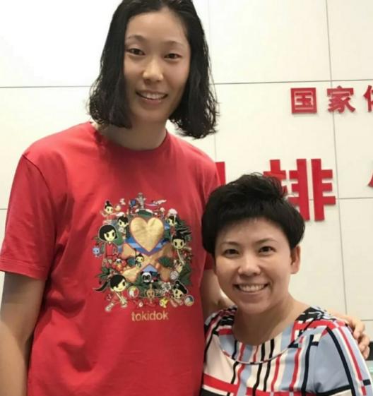 朱婷发型遭吐槽,朱婷遭郎平训斥