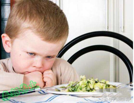 晚上小儿哭闹怎么回事,小孩晚上总是哭闹是饿了吗