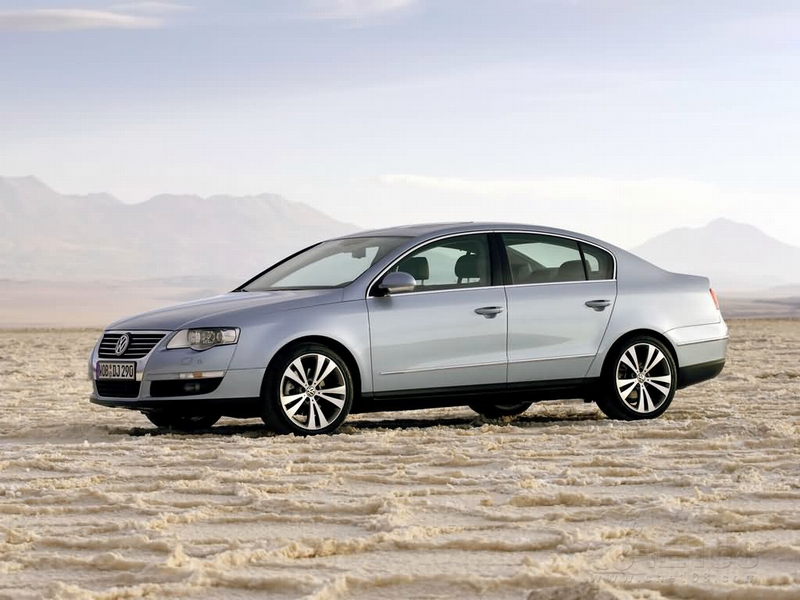 发动机冷却液液位报警怎么办,冷却液液位报警但是水温正常