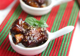 无锡特产美食酱排骨,无锡名菜排骨