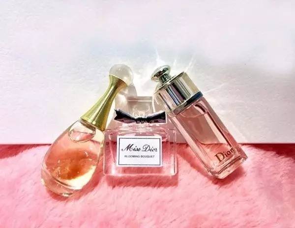 七夕迪奥口红香水礼物,迪奥香水套装三件套官网价格