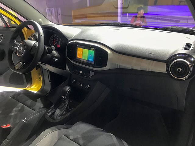 海淘｜这才是你关心的三宝哥带你逛成都车展