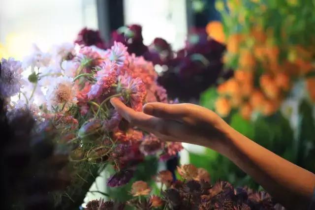 七夕第一次去花店买花应该怎么做,花店七夕节怎么卖花