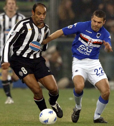 鐞冨潧鐙瓙,鐞冨潧涓婄殑鍘夊鐞冨憳