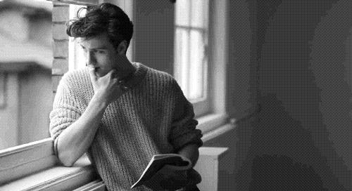 第一次和ta约会怎么聊天,撩ta的10个技巧