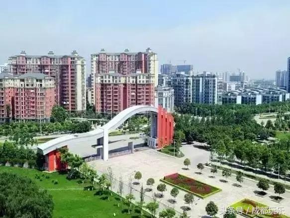 成都的大学宿舍排名,高校宿舍测评